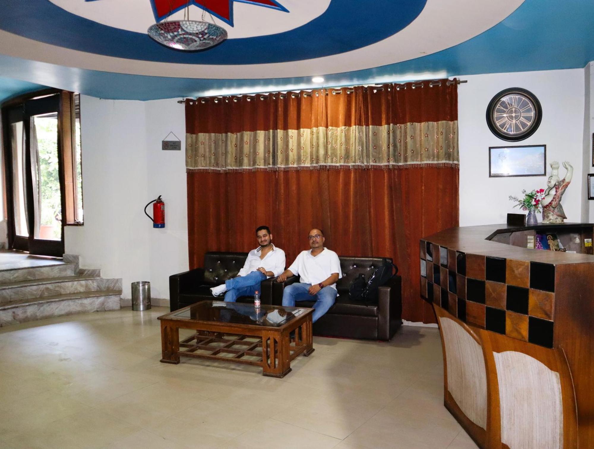 Hotel River Bank Mandi Exterior photo